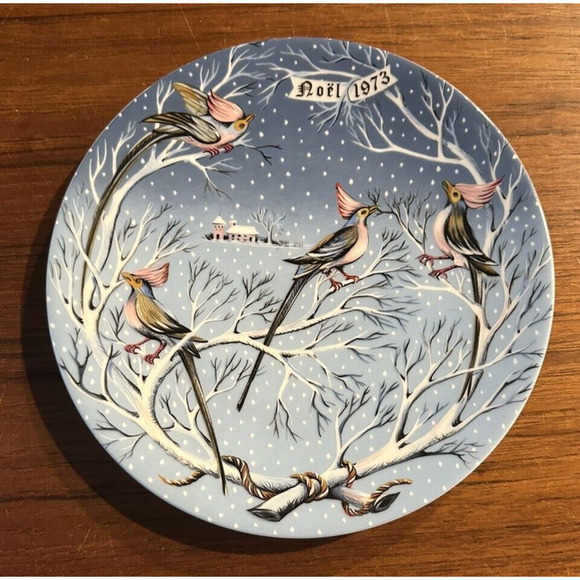 Haviland 12 Days of Christmas Series Plate #4 Coly Birds 1973 - Picture 1 of 4